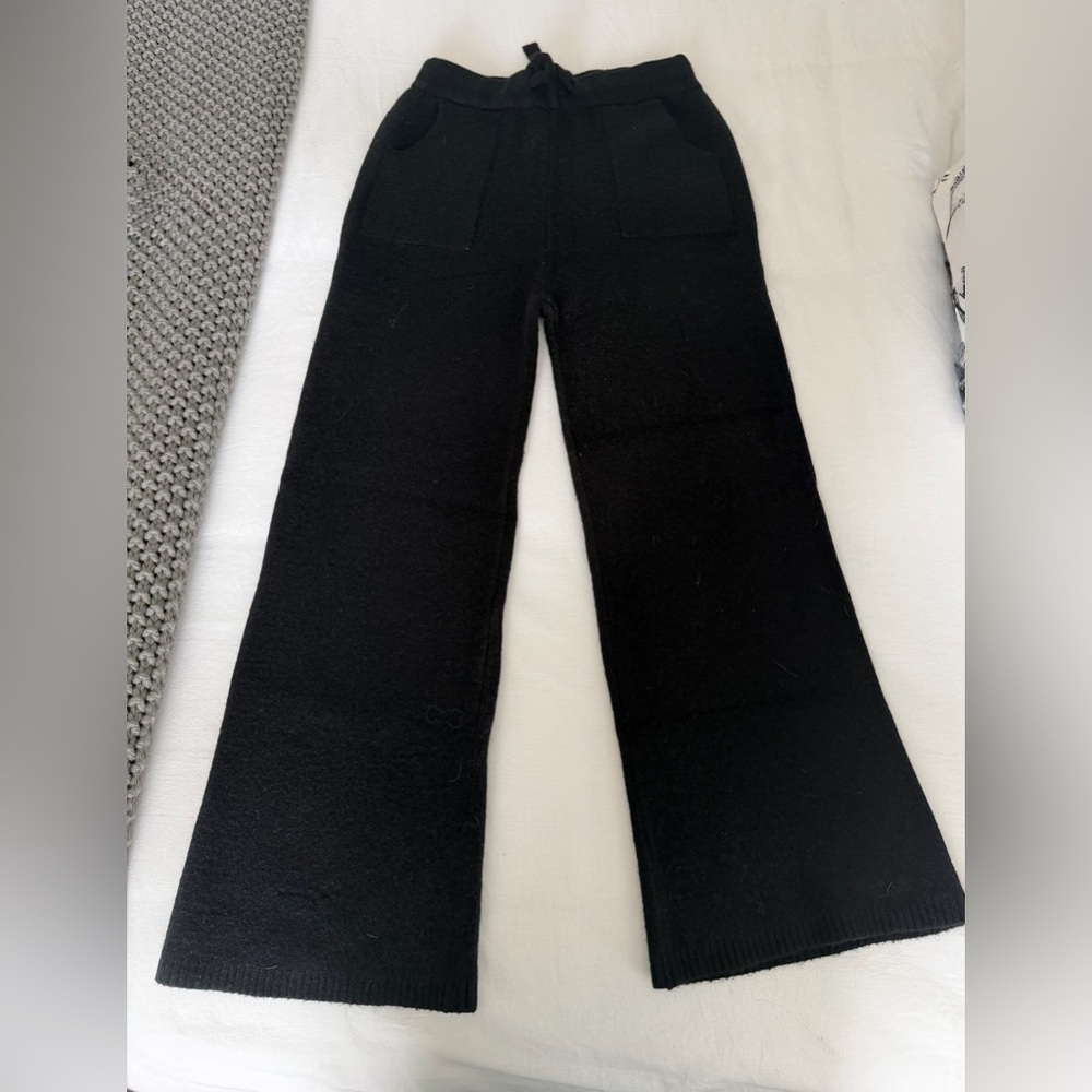 Christina Women's Black Sweater Casual Pants